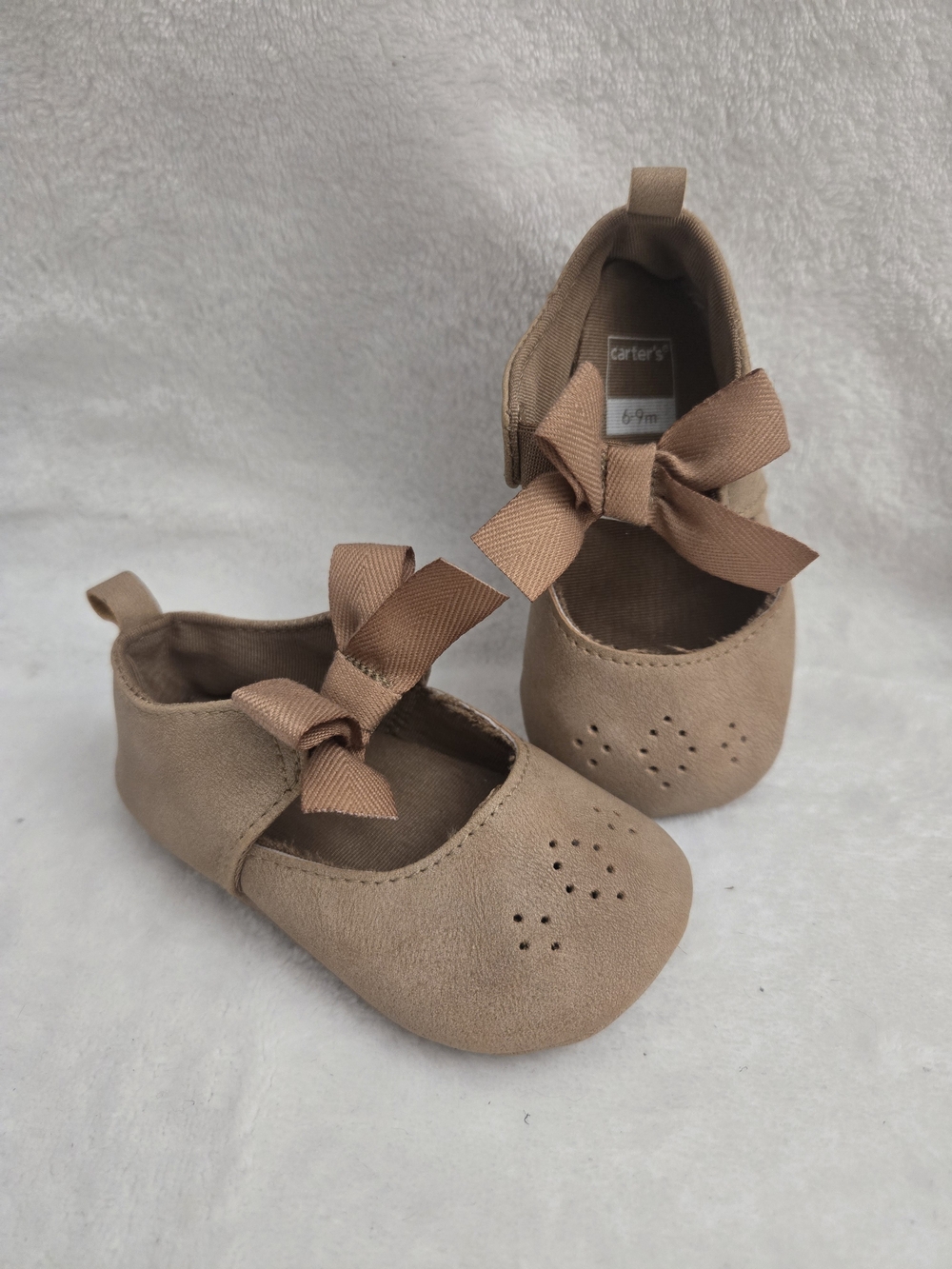 Carter's Toddler Bow Mary Jane Shoes in Taupe Size 3   6-9months
